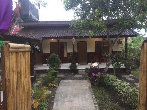 Чангу: Wira Ayu Guest House