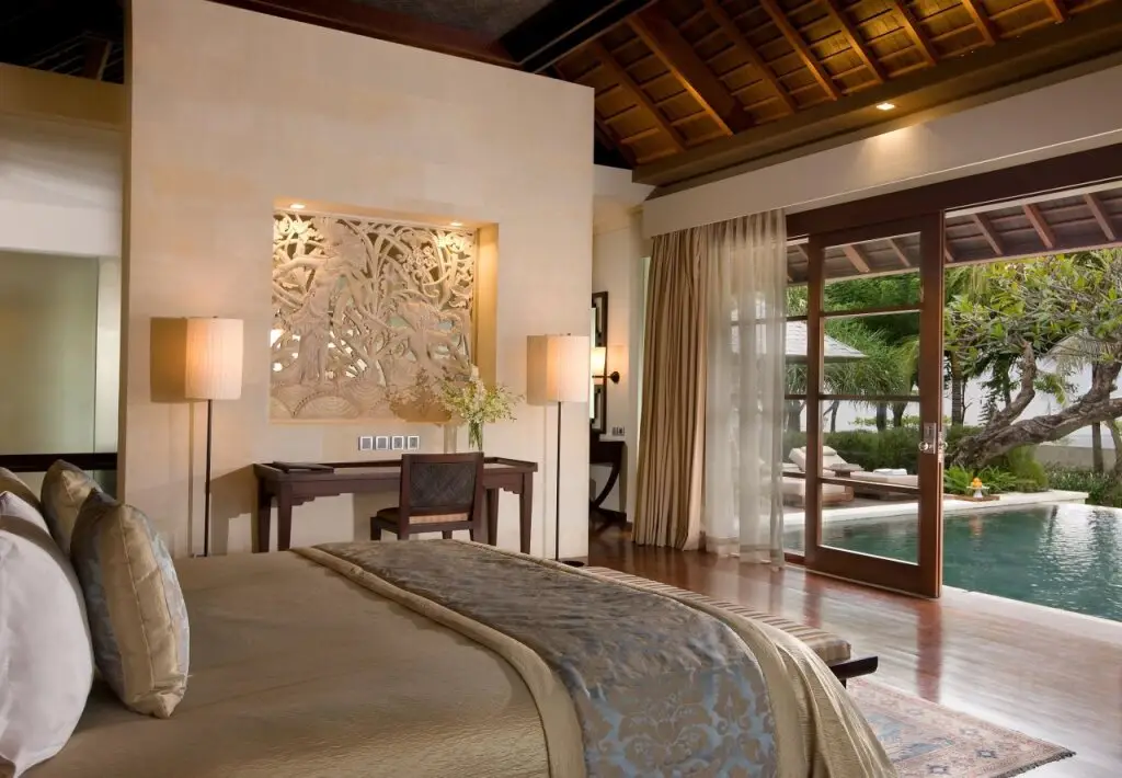 Беноа: The Royal Santrian Luxury Beach Villas