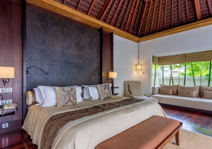 Беноа: The Royal Santrian Luxury Beach Villas