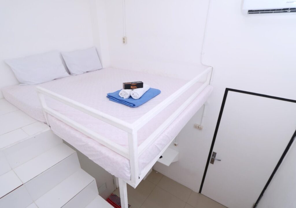 Kamar Keluarga Jelambar Hadiah Syariah — фото 1