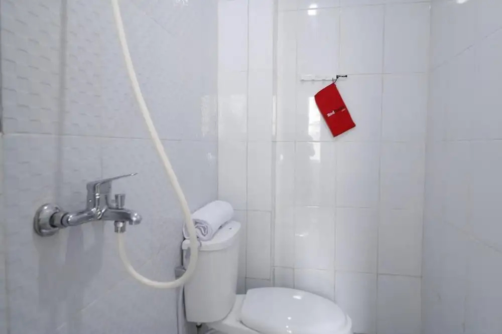 Джакарта: RedDoorz Plus Syariah near Mall Pondok Indah