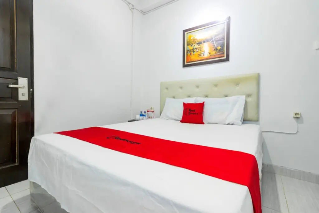 Джакарта: Reddoorz near Gajah Mada Plaza 2