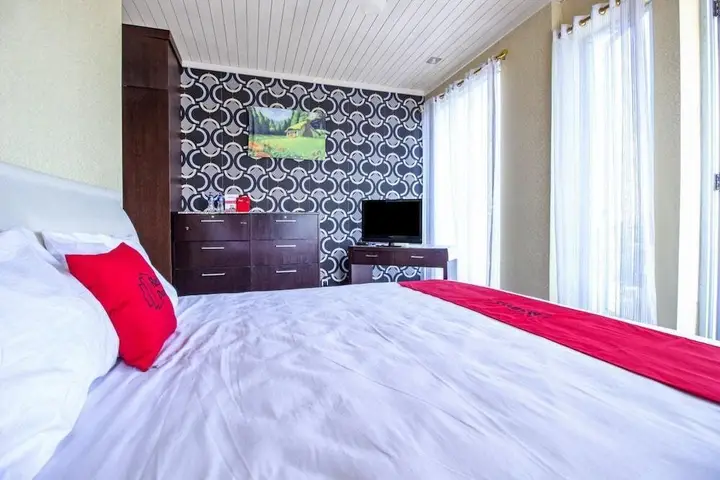 Бандунг: RedDoorz Plus @ Sersan Bajuri 2