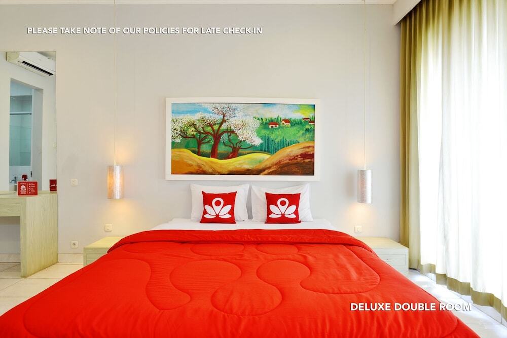 Джакарта: ZEN Premium Kemang Timur