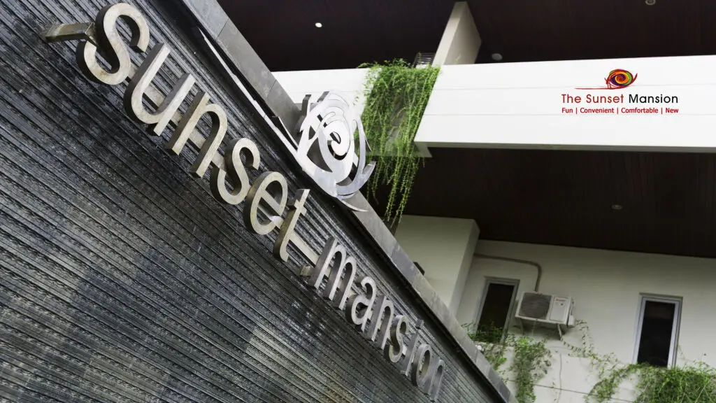Кута: Sunset Mansion Seminyak Apartment