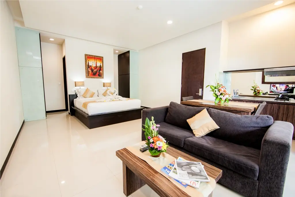 Кута: Sunset Mansion Seminyak Apartment