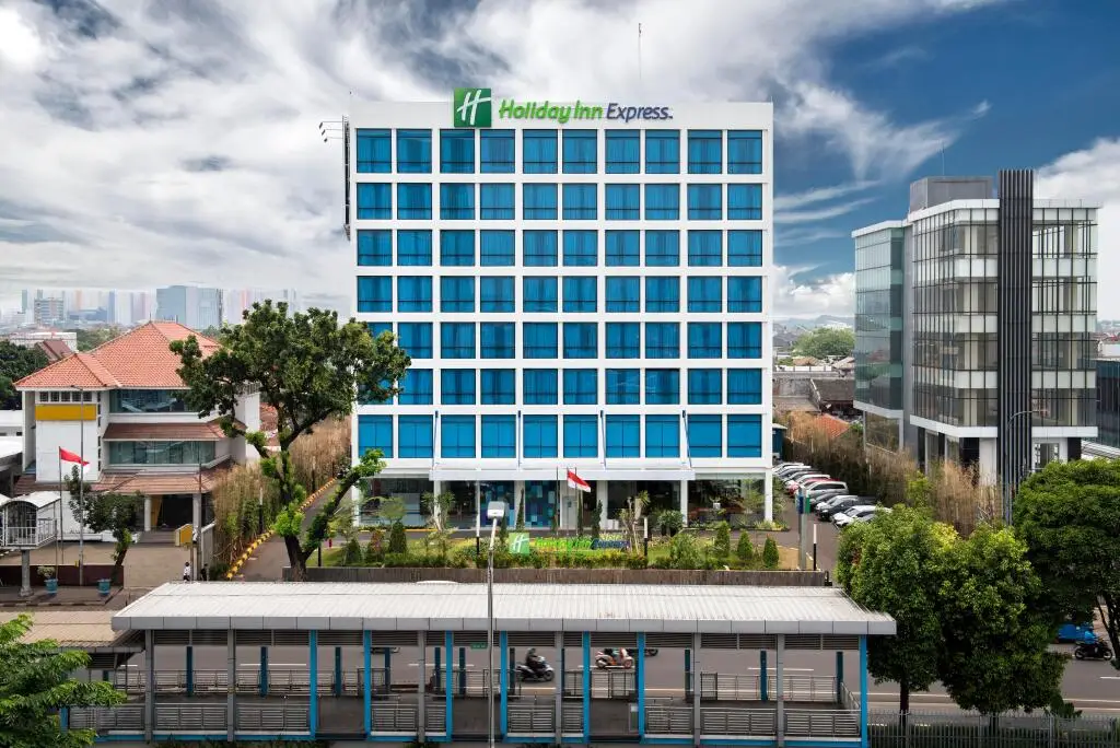 Holiday Inn Express Jakarta Matraman by IHG — фото 1