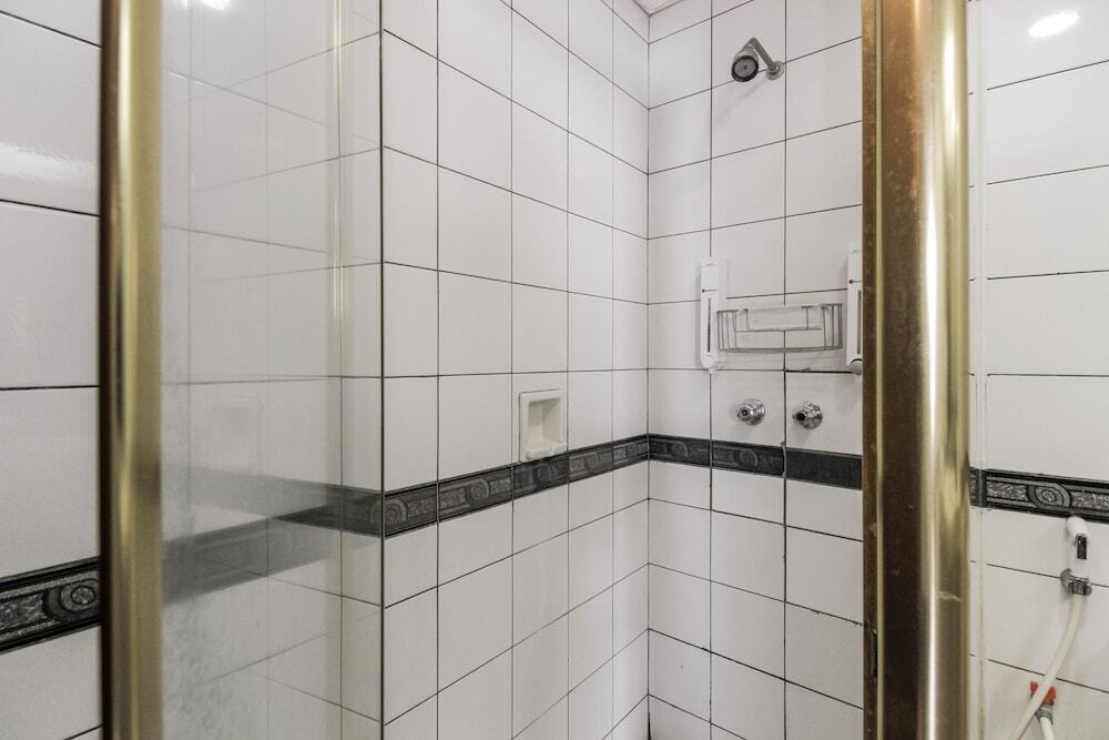 Джакарта: RedDoorz Plus near Monumen Nasional Jakarta