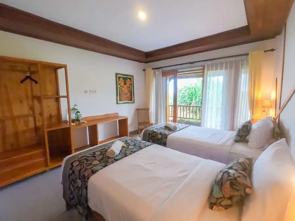 Мендойо: West Break Bali Medewi
