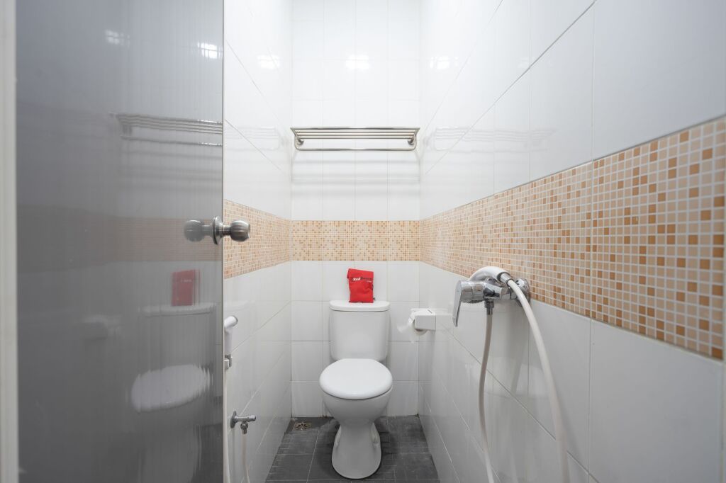Джакарта: RedDoorz Plus @ Danau Sunter Utara