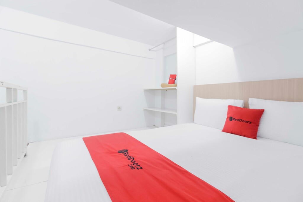 Джакарта: RedDoorz near Hayam Wuruk