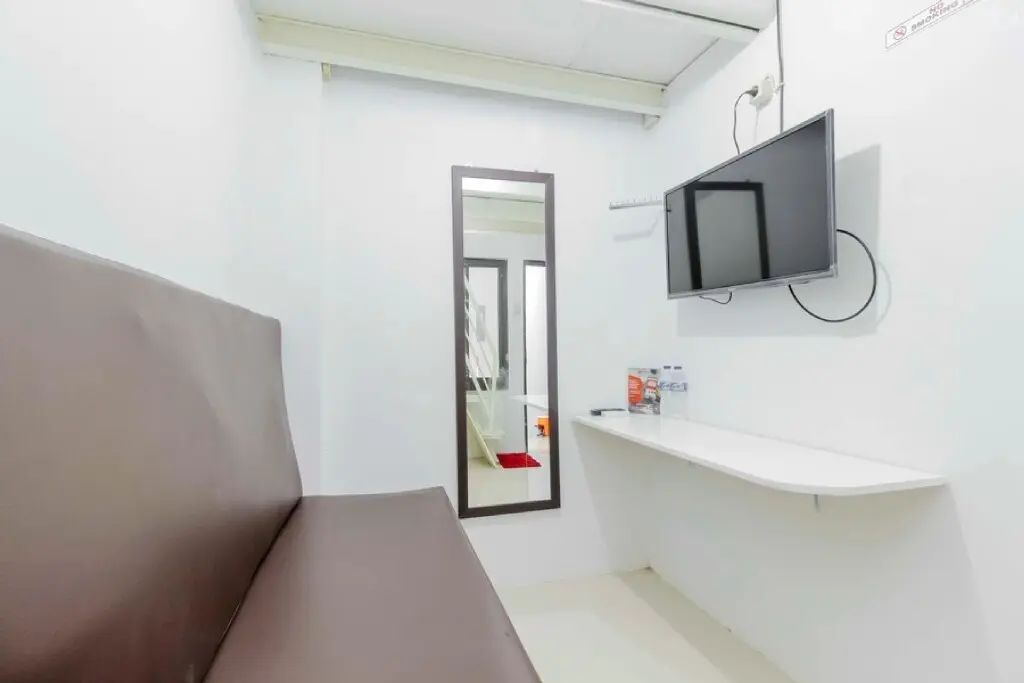 Джакарта: RedDoorz near Hayam Wuruk