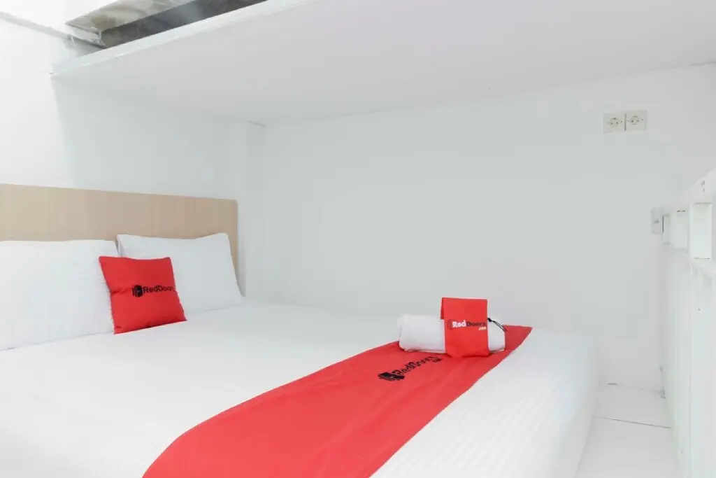 Джакарта: RedDoorz near Hayam Wuruk