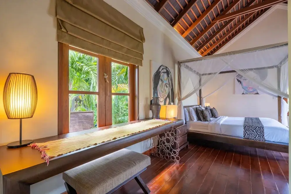 Унгасан: Cliffront Tropical Villa Cantik