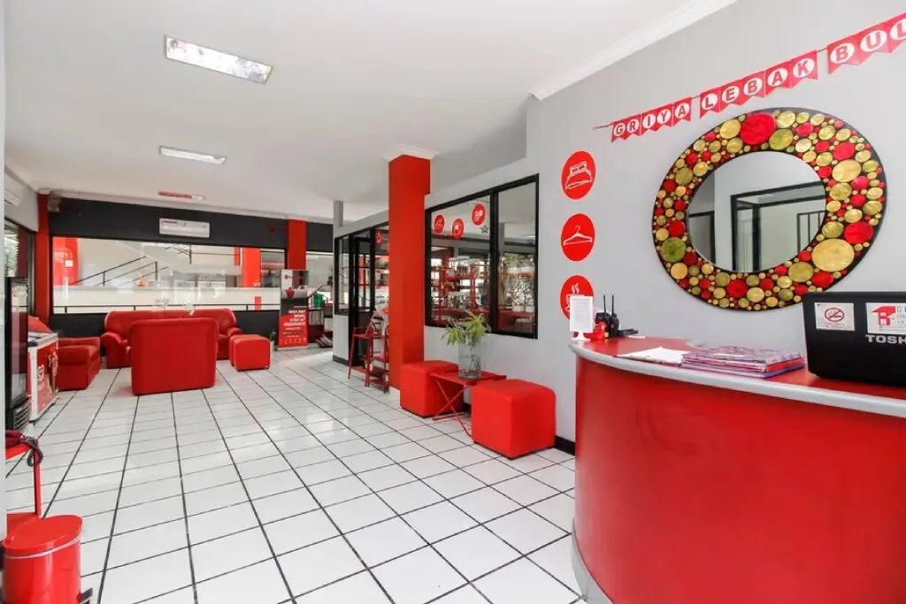 Джакарта: RedDoorz Plus near RS Fatmawati 2
