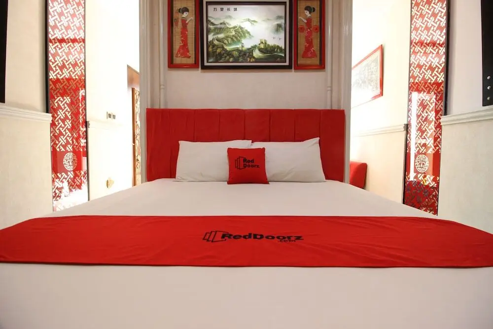Джокьякарта: RedDoorz Plus near Tugu Jogja 2