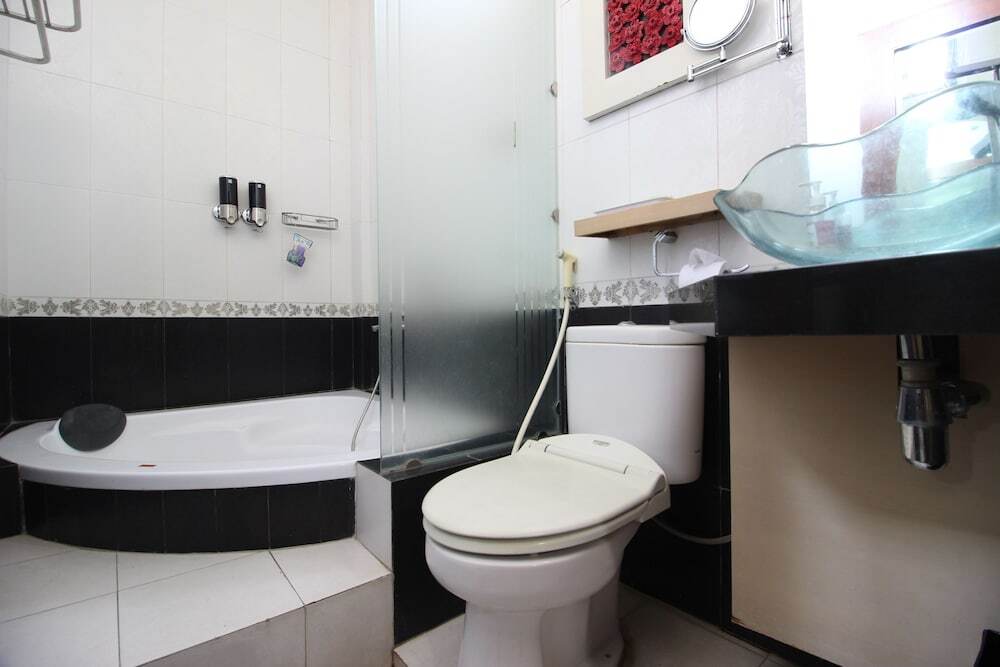 Джокьякарта: RedDoorz Plus near Tugu Jogja 2