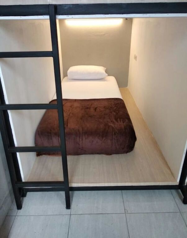 Джакарта: GH Capsule - Hostel