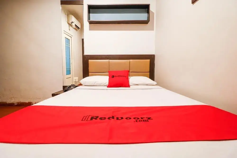 Пеканбару: RedDoorz Plus near Pasar Wisata