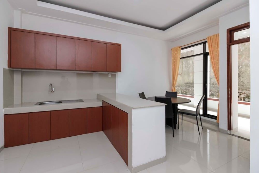 Джакарта: RedDoorz Plus near Ragunan Zoo