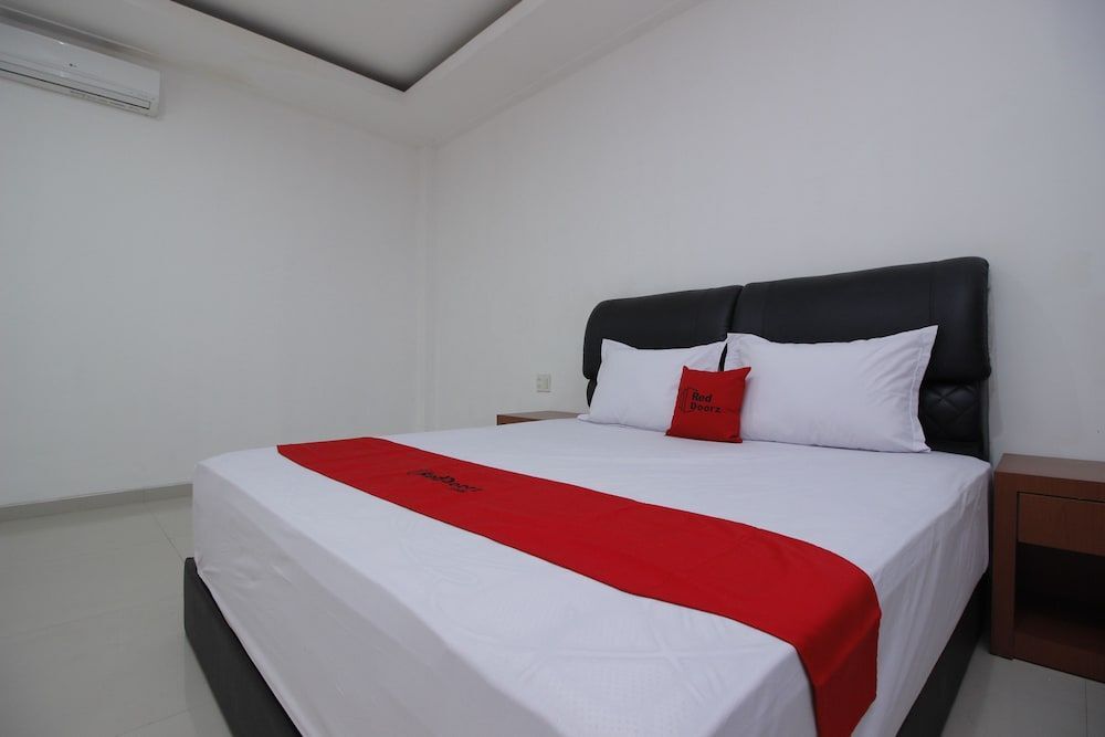 Джакарта: RedDoorz Plus near Ragunan Zoo