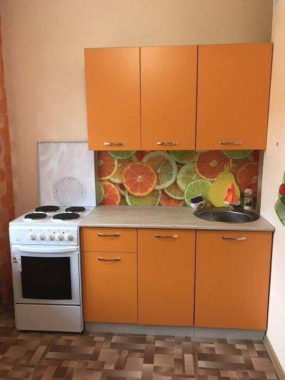 Томск: Apartamentyi Dizajnerov 13