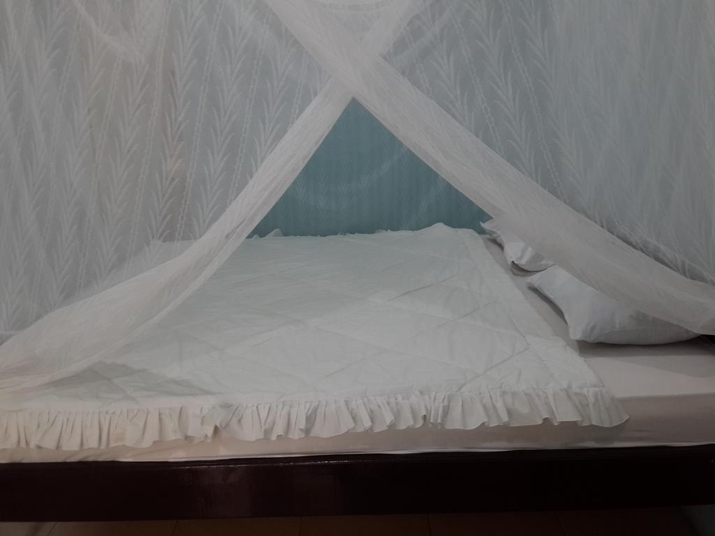 Энде: Antoneri Lodge