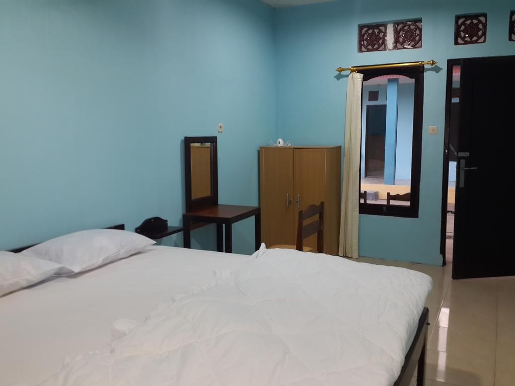 Энде: Antoneri Lodge