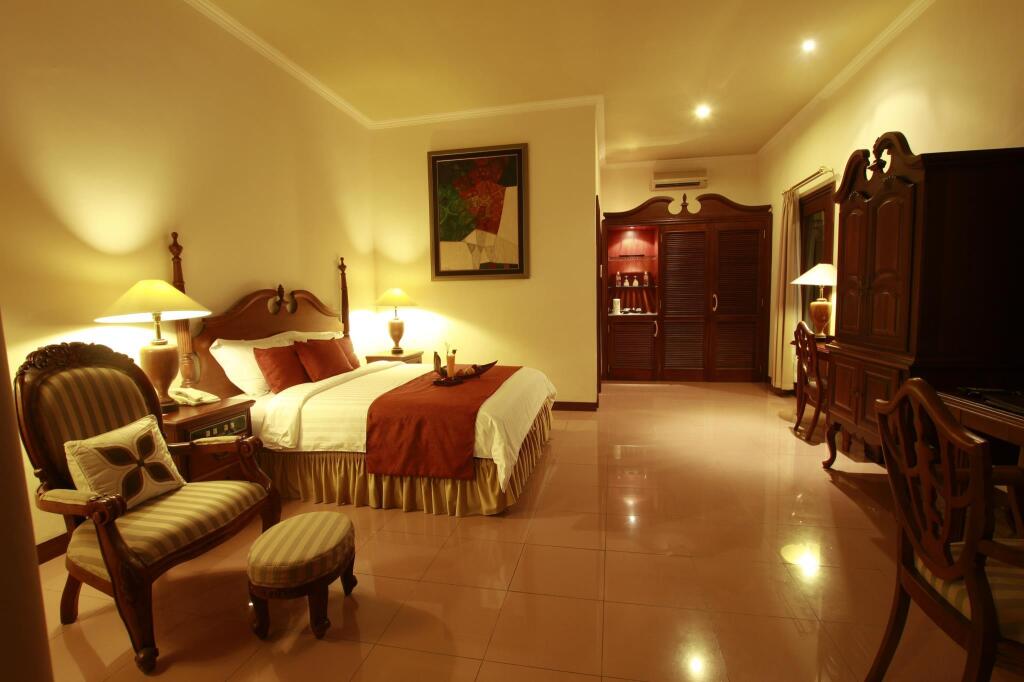 Магеланг: Villa Grand Artos