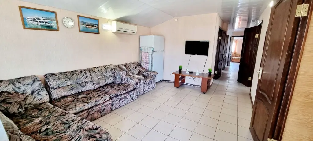 Геленджик: Na Kurzal'noy Apartments