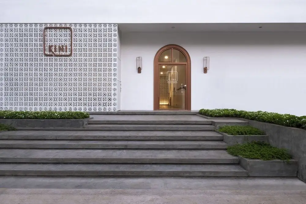 Джакарта: KINI Luxury Capsule - Hostel