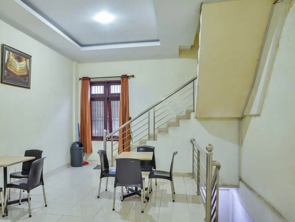 Медан: ZEN Rooms Setiabudi Syariah Medan
