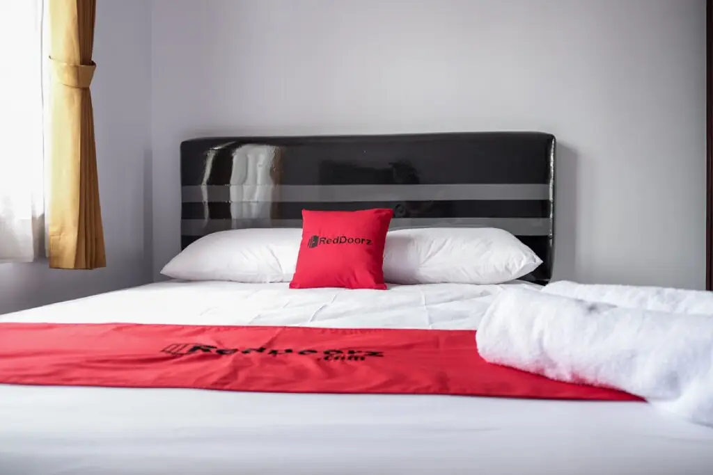 Куруг: RedDoorz near Supermall Karawaci 2