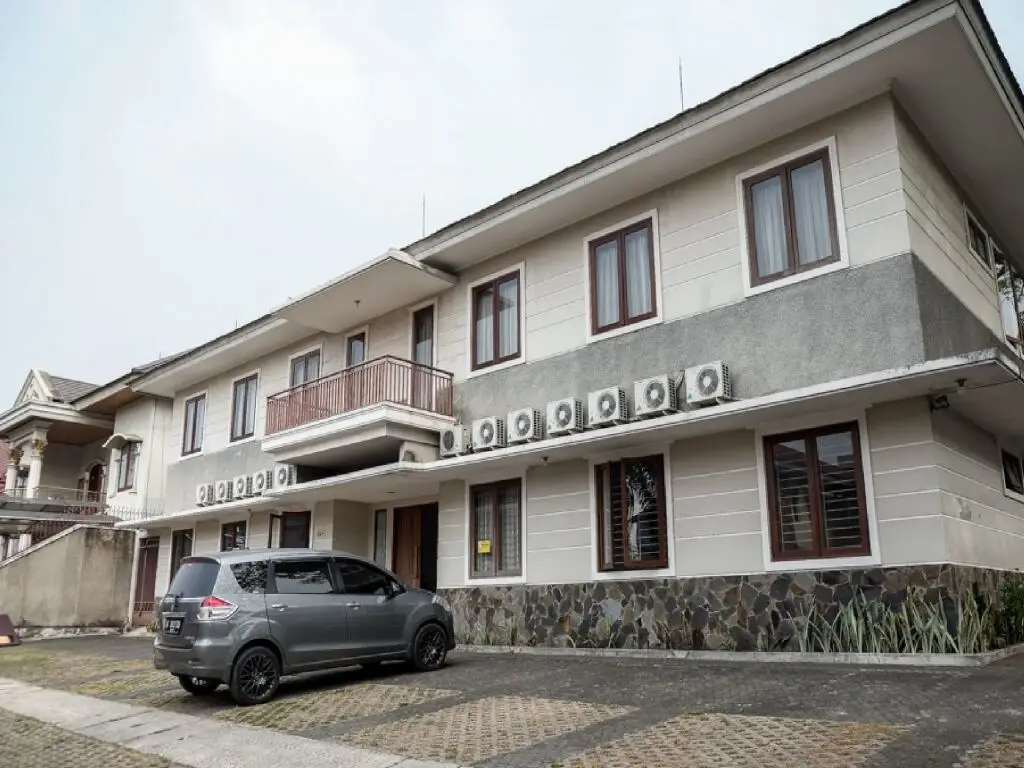 Куруг: RedDoorz near Supermall Karawaci 2