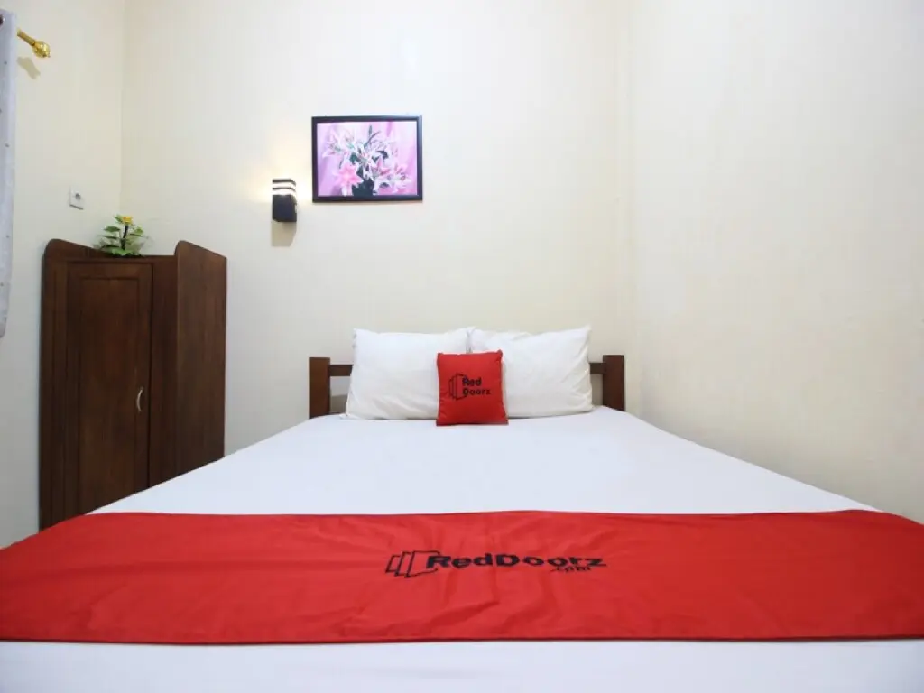 Севон: RedDoorz @ Jalan Parangtritis