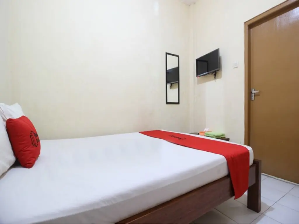 Севон: RedDoorz @ Jalan Parangtritis