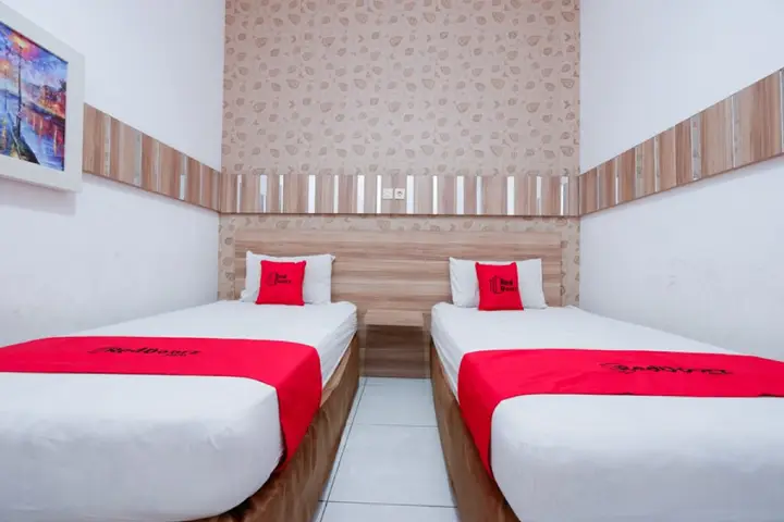 Семаранг: RedDoorz near Plaza Simpang Lima