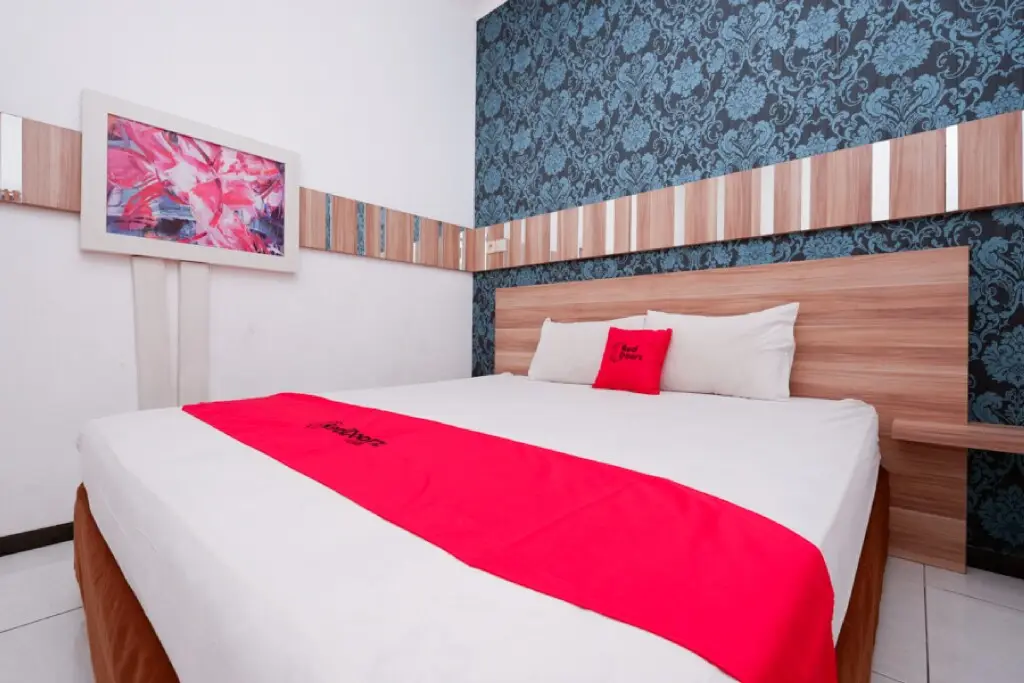 Семаранг: RedDoorz near Plaza Simpang Lima