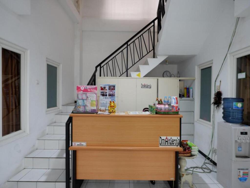 RedDoorz near Plaza Simpang Lima — фото 1
