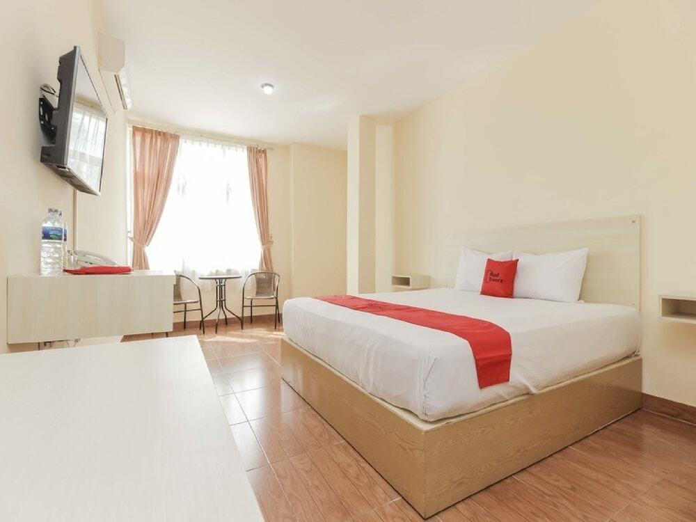 Палембанг: RedDoorz near Jembatan Musi II Palembang