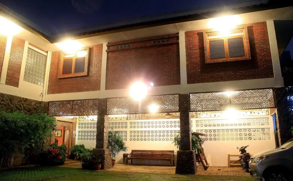 Бандунг: Reddoorz Plus Near Politeknik Negeri Bandung
