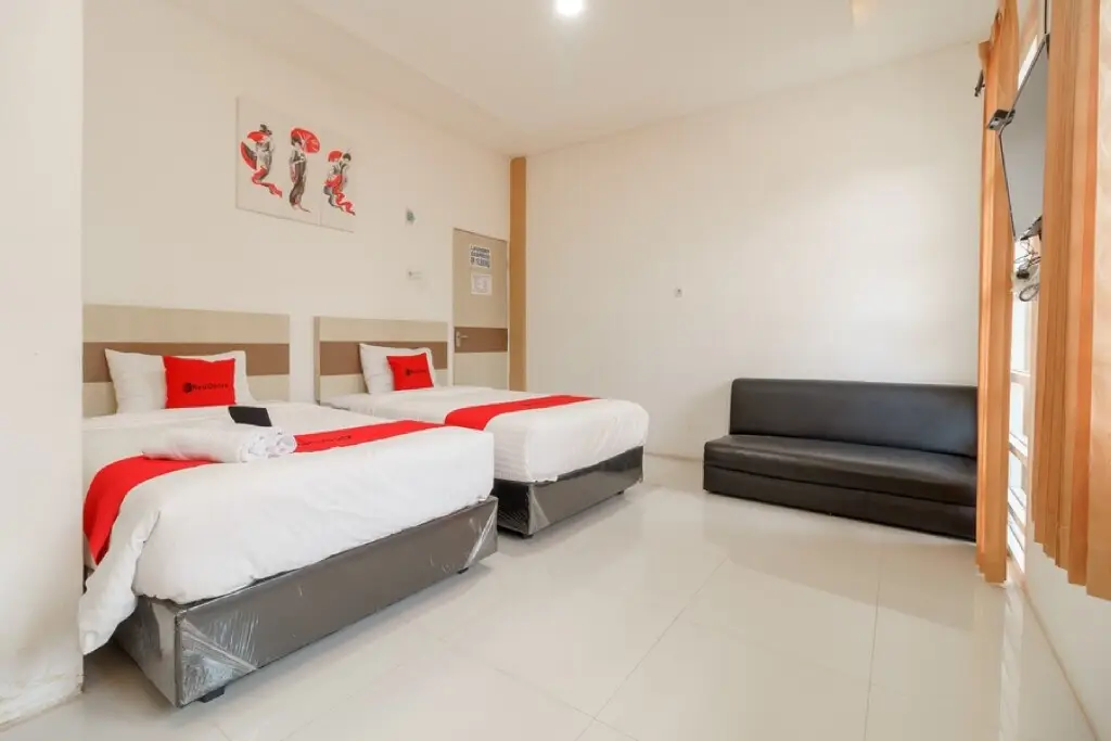 Палембанг: RedDoorz near Palembang Trade Center