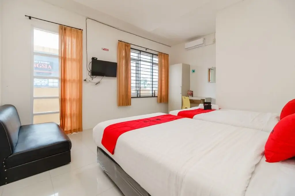 Палембанг: RedDoorz near Palembang Trade Center