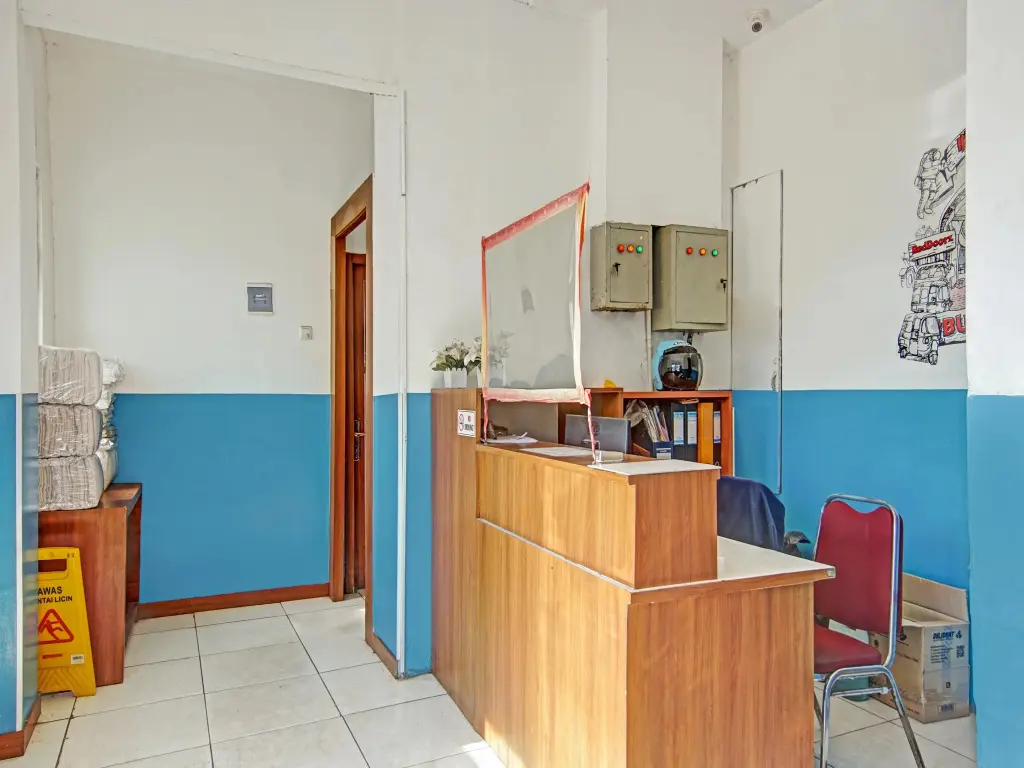 Джакарта: RedDoorz near Mall Of Indonesia