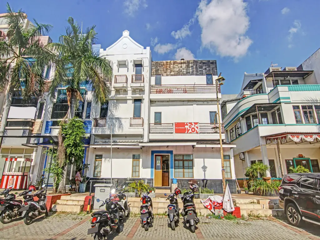 Джакарта: RedDoorz near Mall Of Indonesia