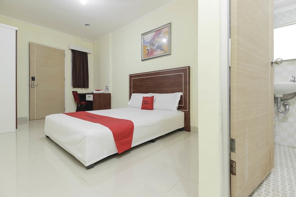 Палембанг: RedDoorz near RS Bhayangkara Palembang