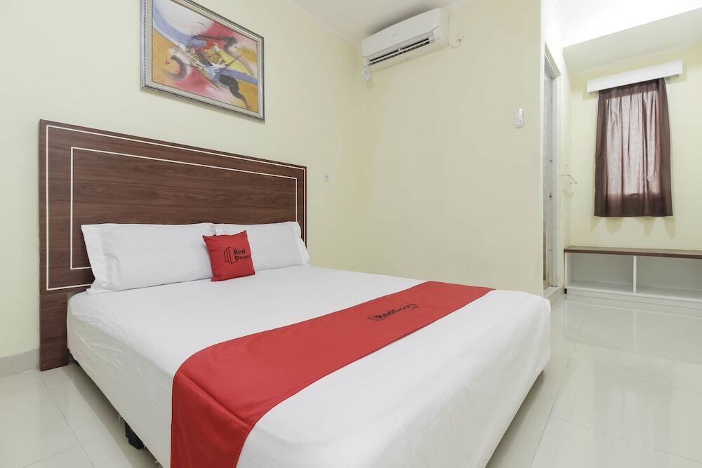 Палембанг: RedDoorz near RS Bhayangkara Palembang