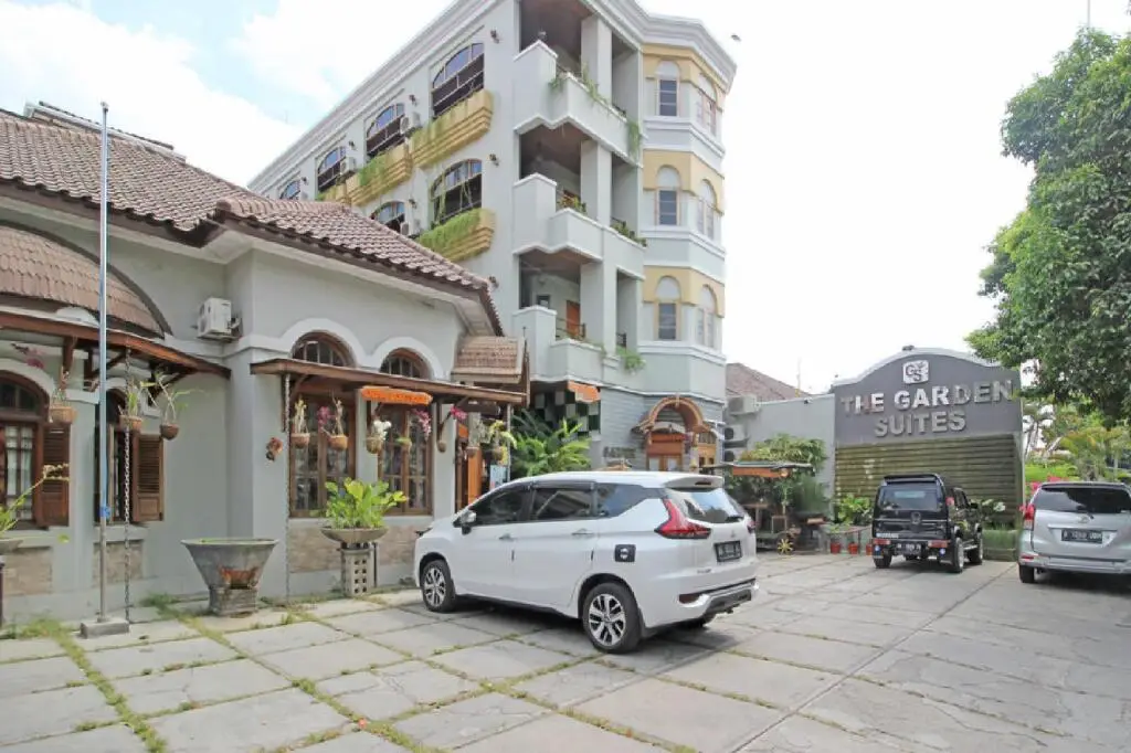 RedDoorz Premium near Solo Grand Mall — фото 1