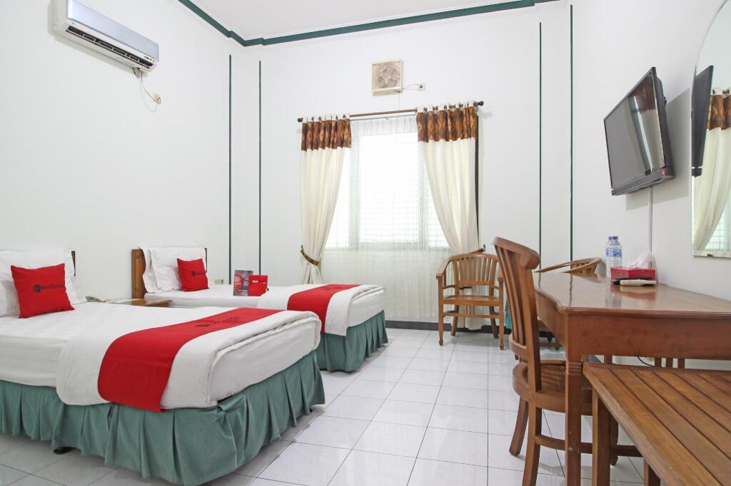 Джокьякарта: RedDoorz near XT Square Yogyakarta