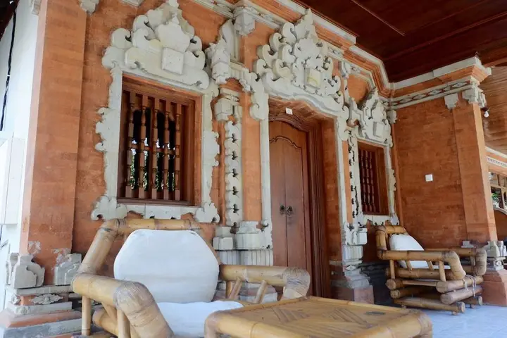 Кута: Diana House
